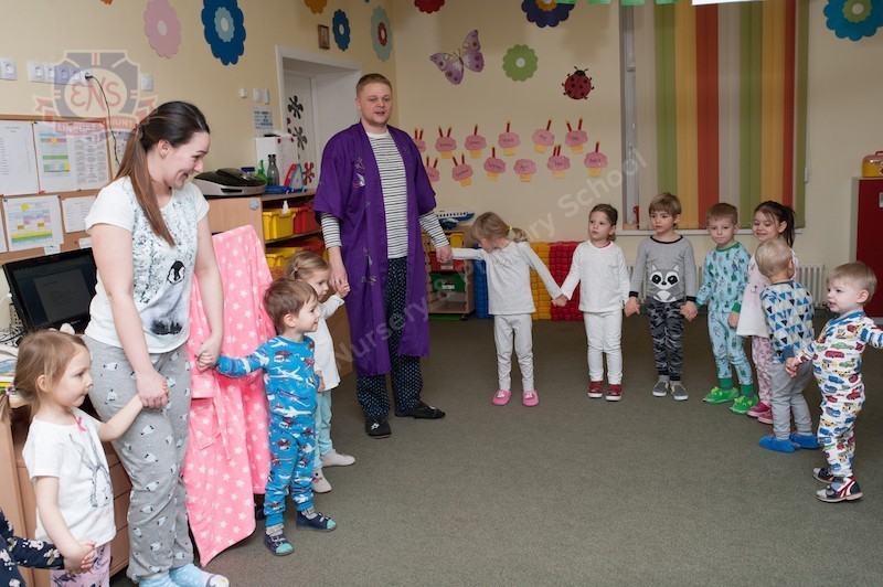 Пижамная вечеринка малышей в ENS Новохорошевский