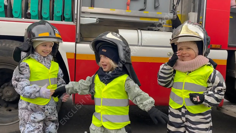 The Reception class from ENS Novo visited a real Fire Station!
